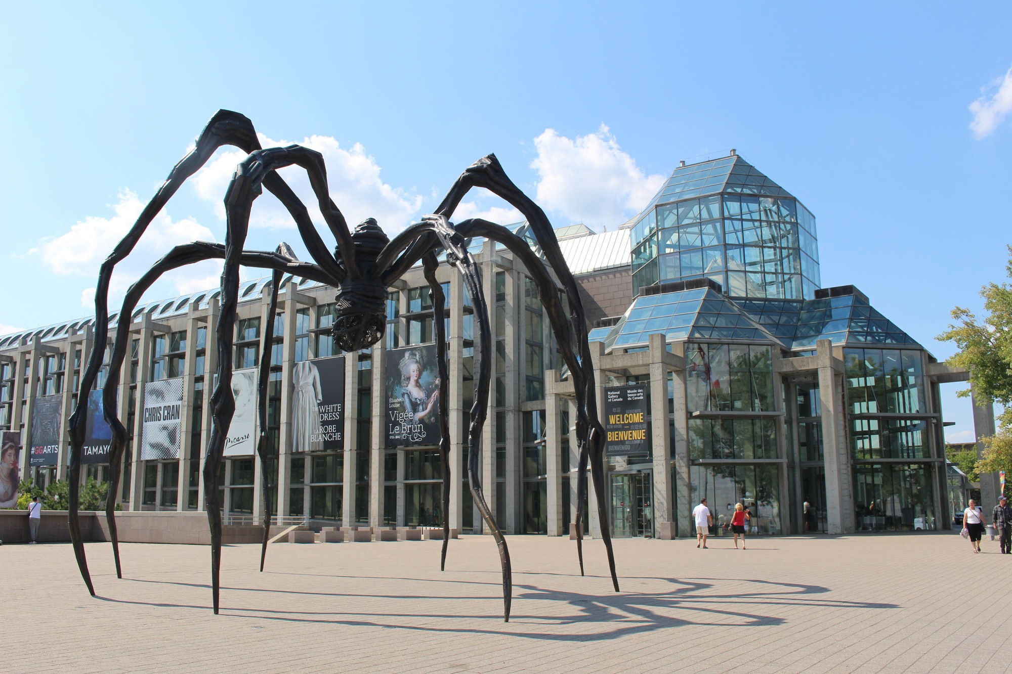 Louise Bourgeois' monster bronze spider, "Maman,"  lures visitors into the National Gallery of Canada, among the nation's finest art museums. (Alan Solomon/Chicago Tribune/Tribune News Service via Getty Images)